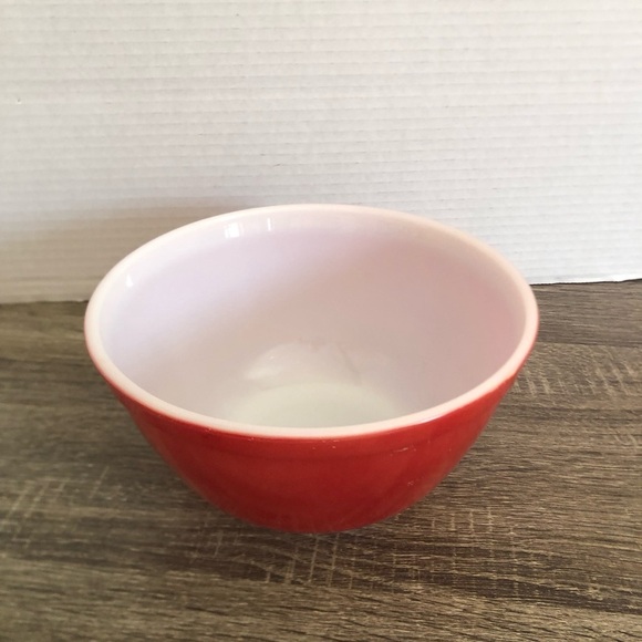 Vtg PYREX 402 Primary Red 1.5 Quart - Picture 2 of 12